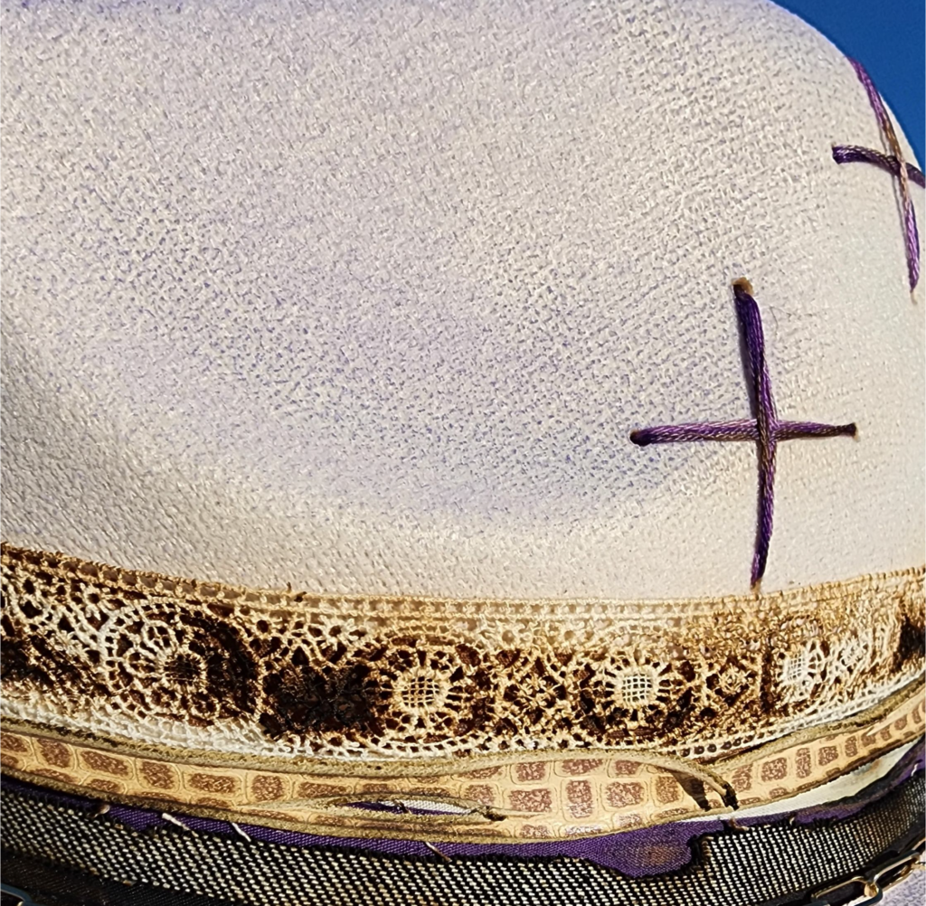 outfit with hat
boho chic accessories
western style fashion